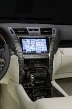 Lexus LS600h L 2008 года